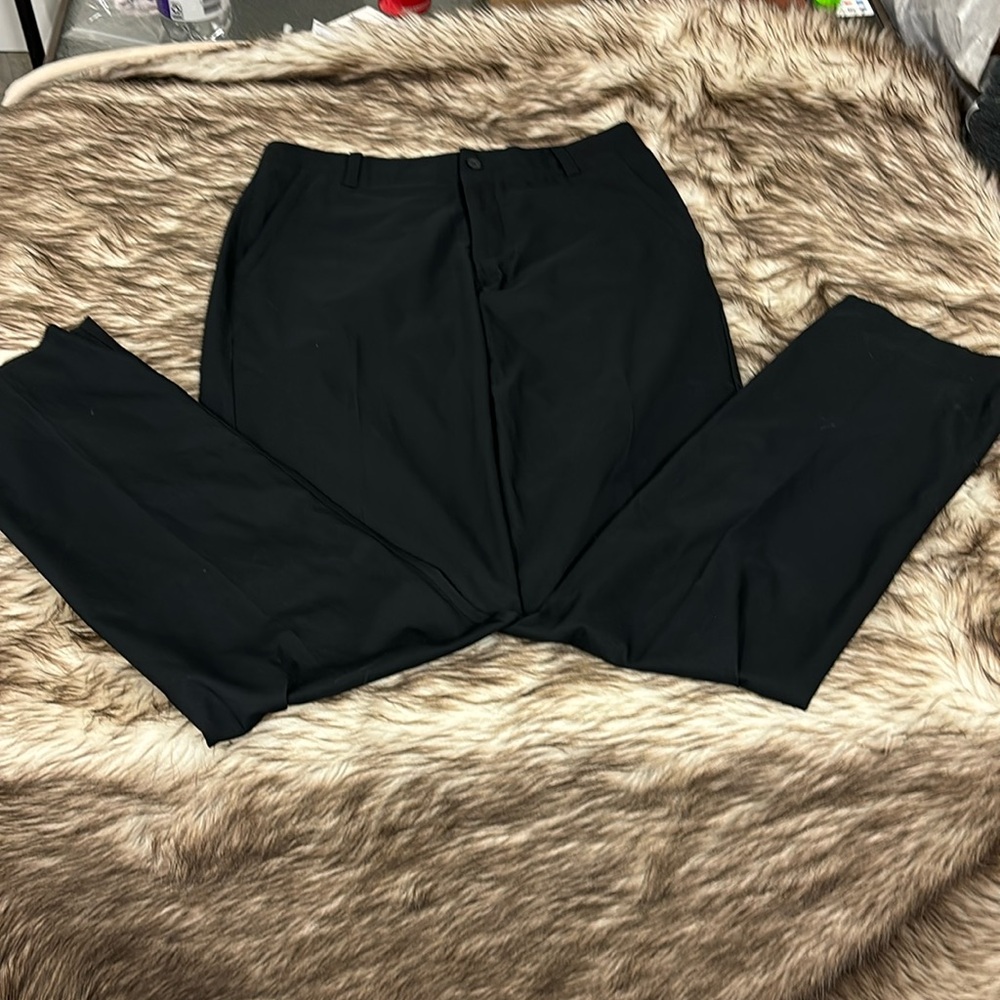 Nike Dri Fit golf pants for men. Black Sz 30w 34L